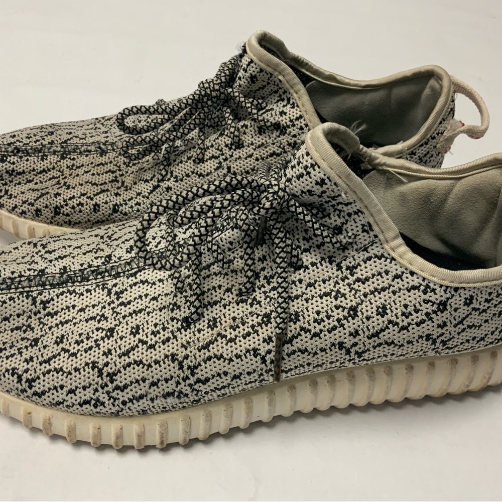 Yeezy 350 Black and White Mens